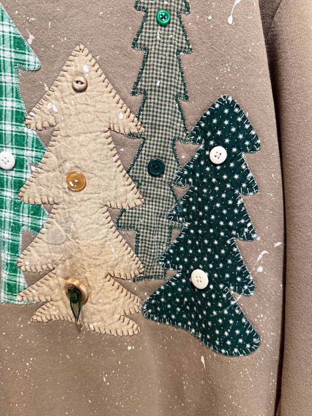 Vintage Jerzees Christmas Tree Applique Sweatshirt with Button Details - Picture 3 of 5